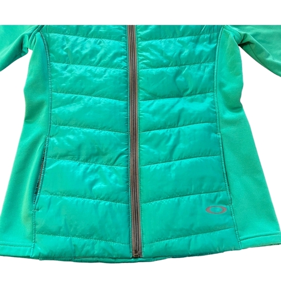 Oakley Women's Teal Quilted-Back Performance Jacket Size M Full Zip Puffer - Picture 2 of 5